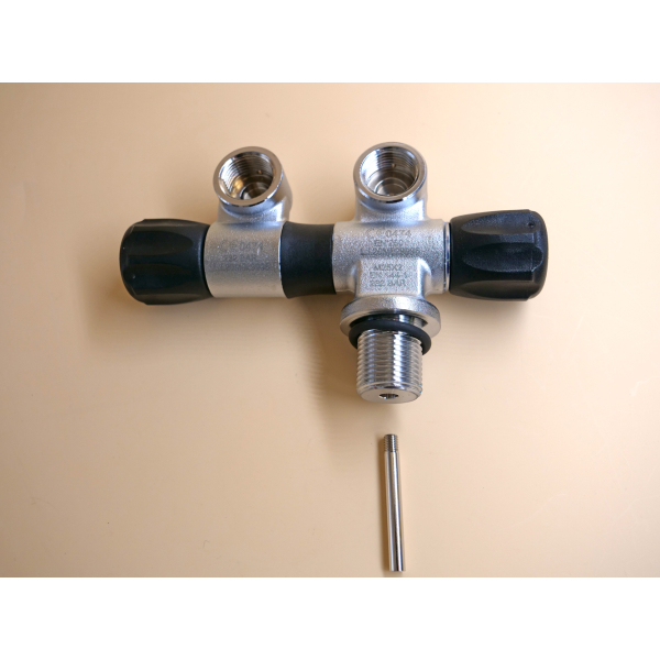 LA Double valve right, compressed air 230 bar under pressure rotatable M25x2