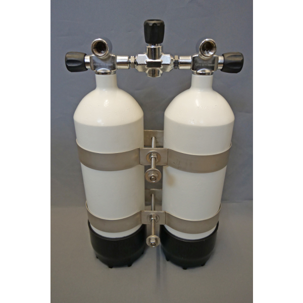 Double pack 6 litres 232bar compressed air with lockable bridge 186mm