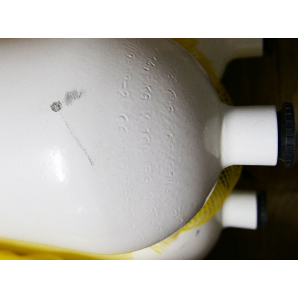 B-Ware 8,5 Liter 232bar ohne Ventil (Kratzer vorhanden) weiß