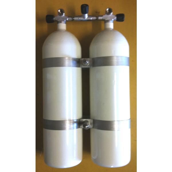 Double pack 15 liters 300bar 204mm compressed air with lockable bridge 215mm